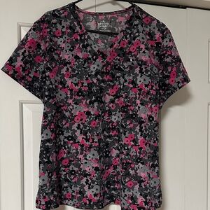 Beyond Scrubs Women's Pink Floral V-Neck Short Sleeve Scrub Top